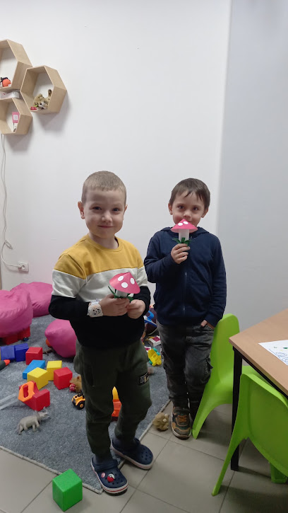 Навчальний центр для дітей та дорослих Just English